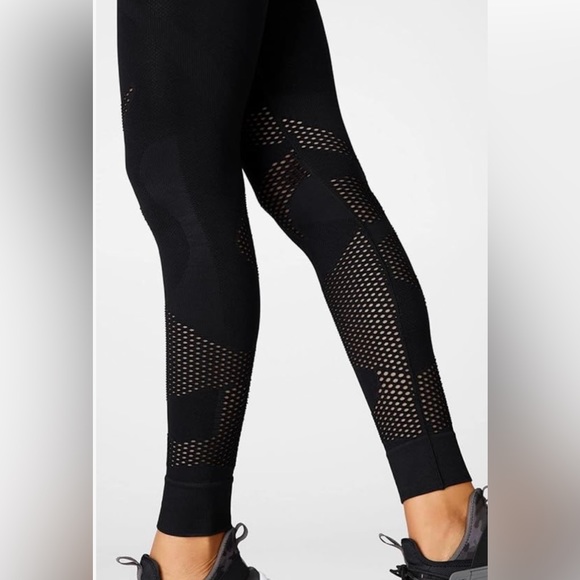 NWT Fabletics High -Waisted Seamless Mesh Leggings Size XS - Picture 3 of 8